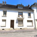 Maison à rénover de 167 m² en plein centre de Bar-sur-Seine avec garage