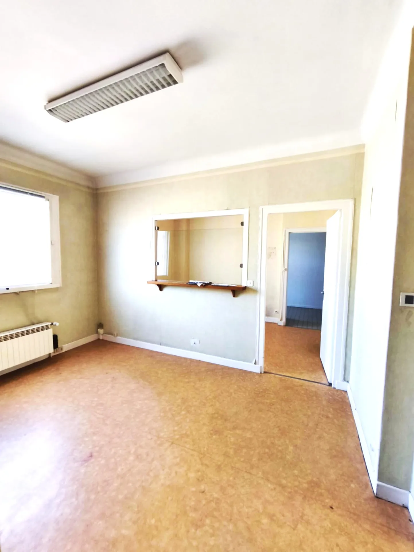 Maison à rénover de 167 m² en plein centre de Bar-sur-Seine avec garage 