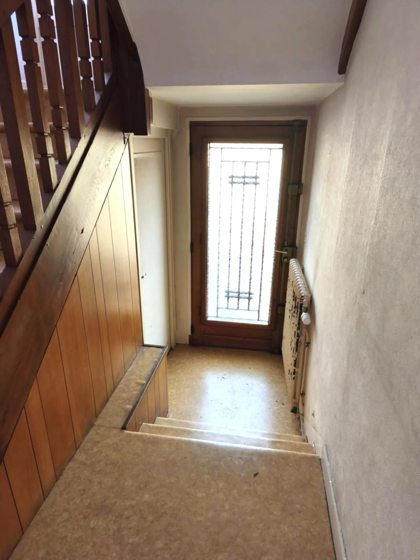 Maison à rénover de 167 m² en plein centre de Bar-sur-Seine avec garage 