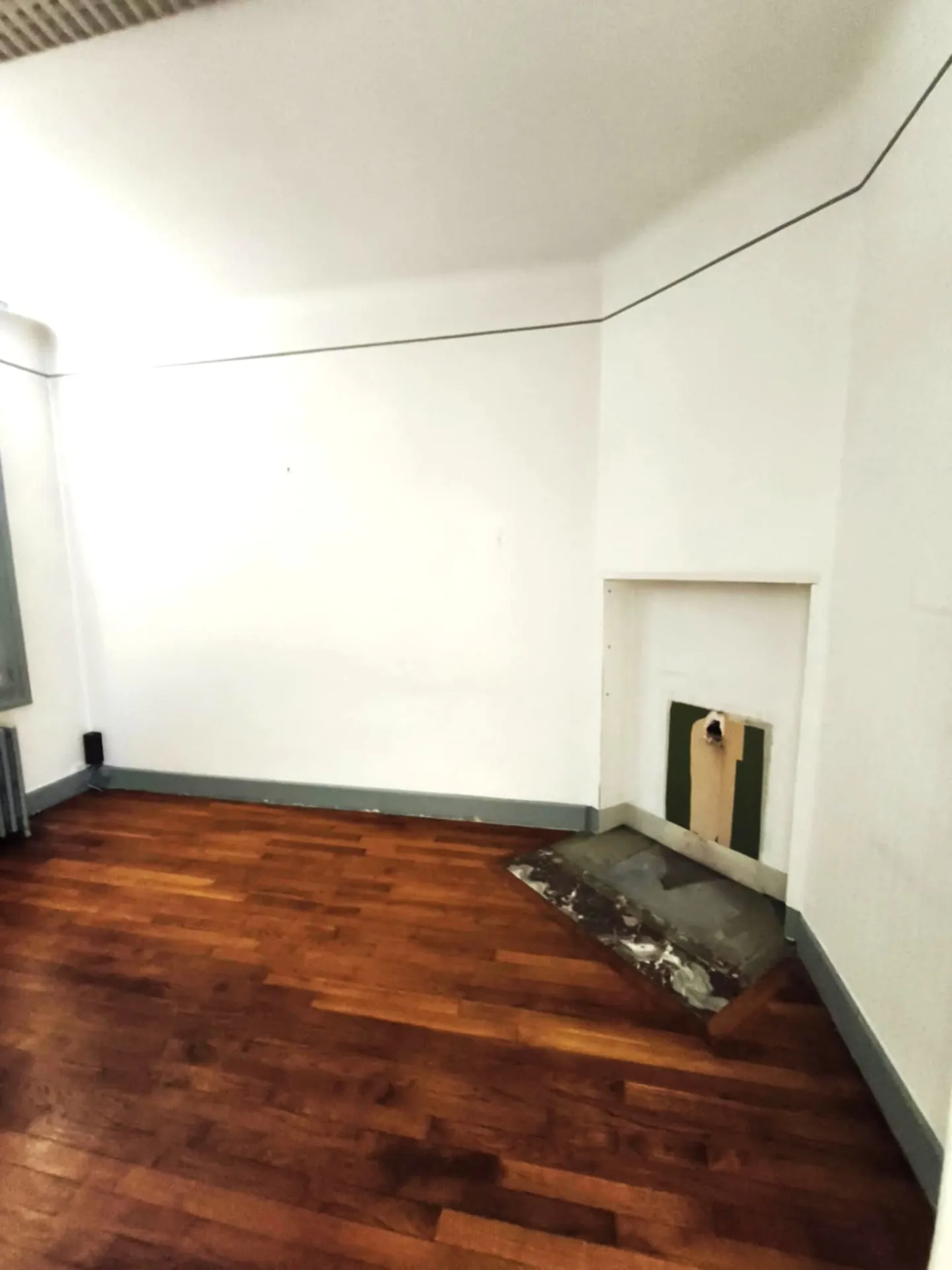 Maison à rénover de 167 m² en plein centre de Bar-sur-Seine avec garage 