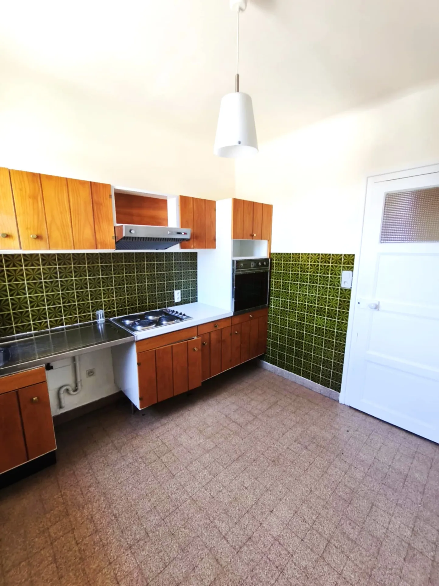 Maison à rénover de 167 m² en plein centre de Bar-sur-Seine avec garage 