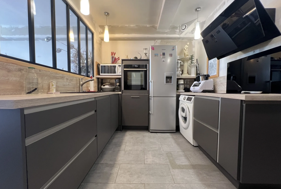 Appartement rénové de 48 m² à La Chaume, Les Sables d'Olonne – Emplacement central 