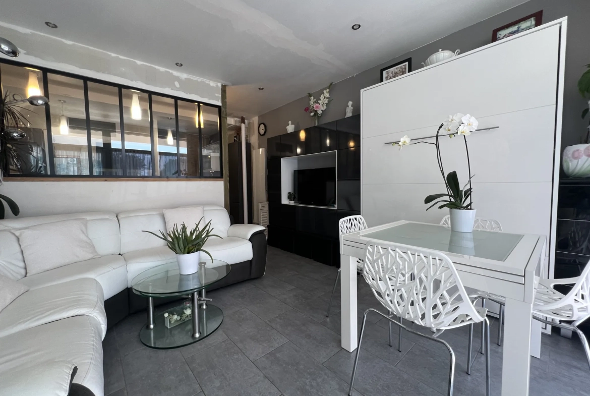 Appartement rénové de 48 m² à La Chaume, Les Sables d'Olonne – Emplacement central 