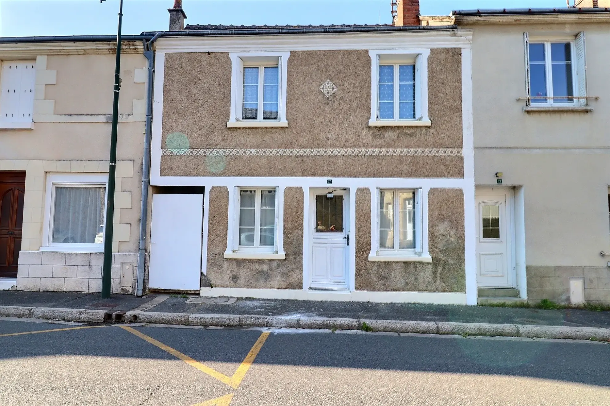 Maison lumineuse de 72m² à Autreche avec dépendance, calme et proximité autoroute 