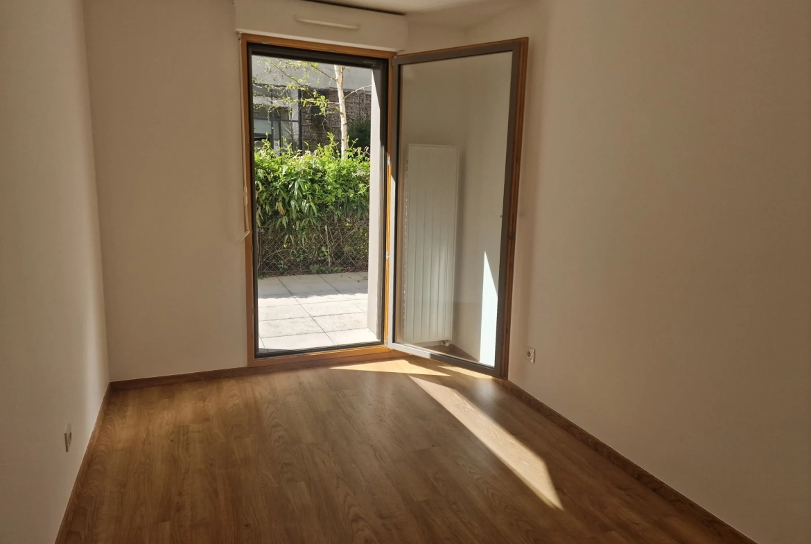 Appartement T3 avec terrasse et jardin à Lyon 8ème - Résidence de standing 