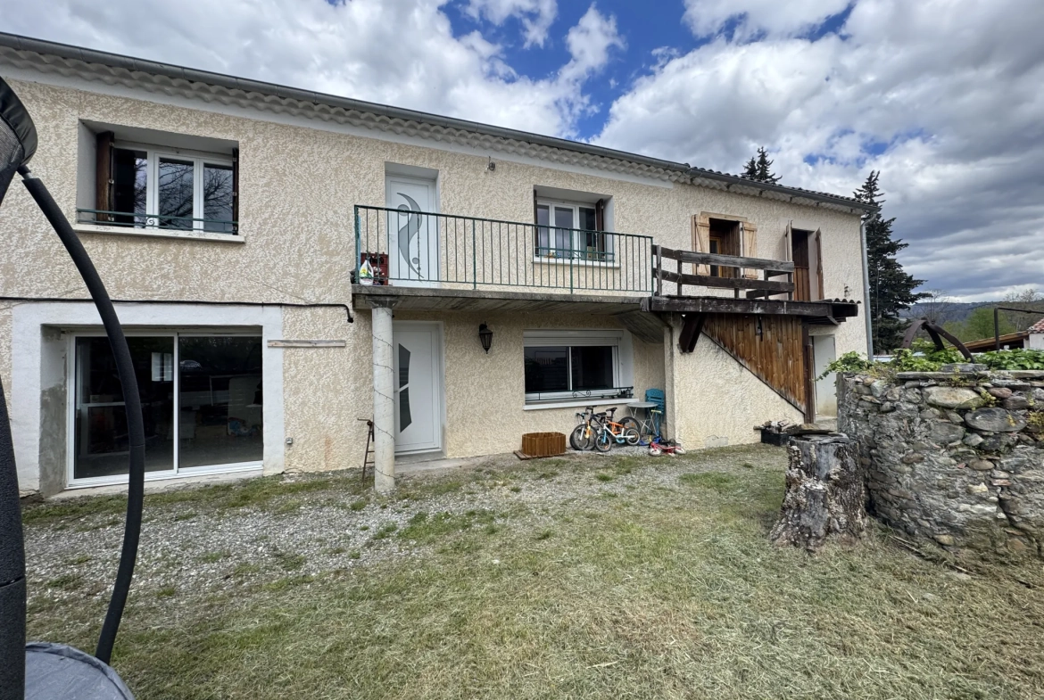 Maison à vendre de 170 m² avec deux logements à Ventavon (Sisteron), proche Tallard - Investissement immobilier 