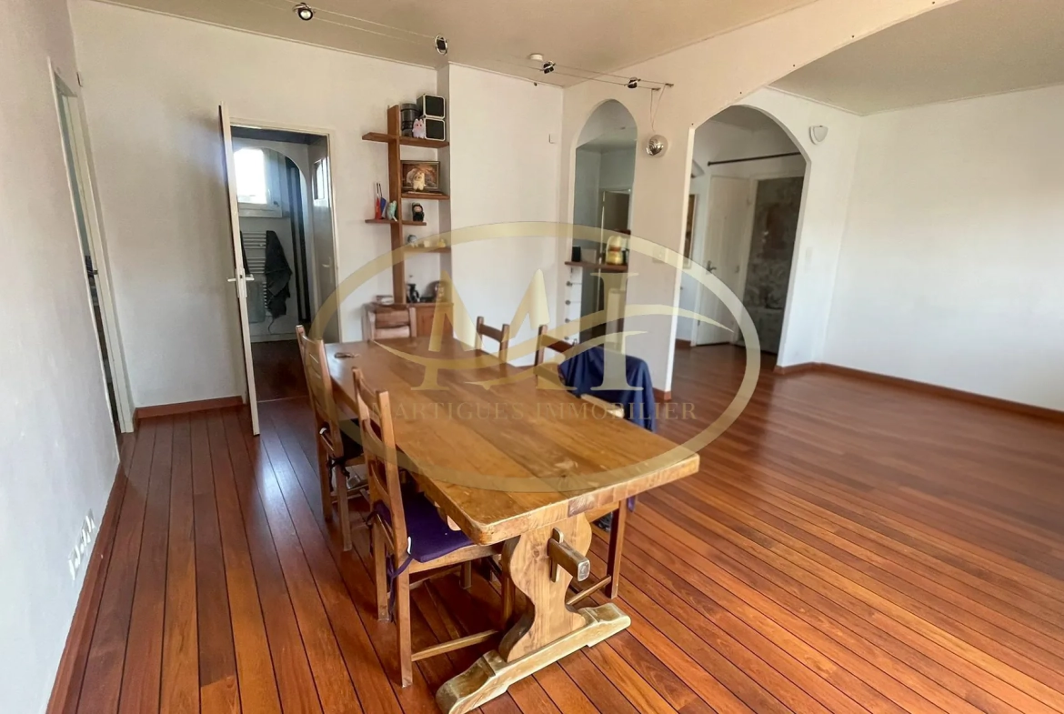 Appartement T4 lumineux de 68 m² avec balcon à Martigues 