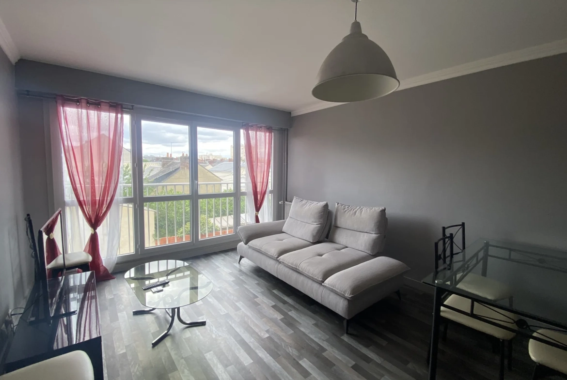 Superbe appartement F2 au Le Mans à proximité de la gare avec parking et cave 