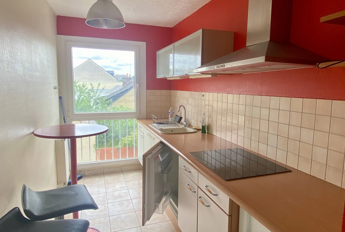 Superbe appartement F2 au Le Mans à proximité de la gare avec parking et cave 