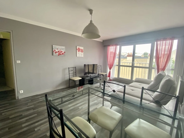 Superbe appartement F2 au Le Mans à proximité de la gare avec parking et cave
