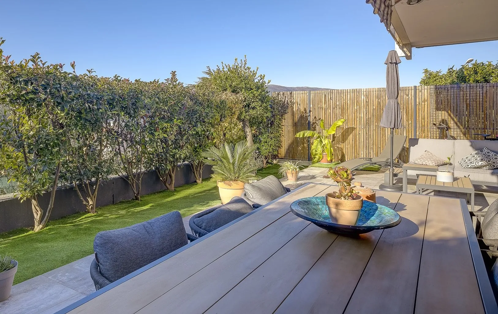 Appartement 2 pièces en Rez-de-Jardin à Nice avec terrasse et piscine 