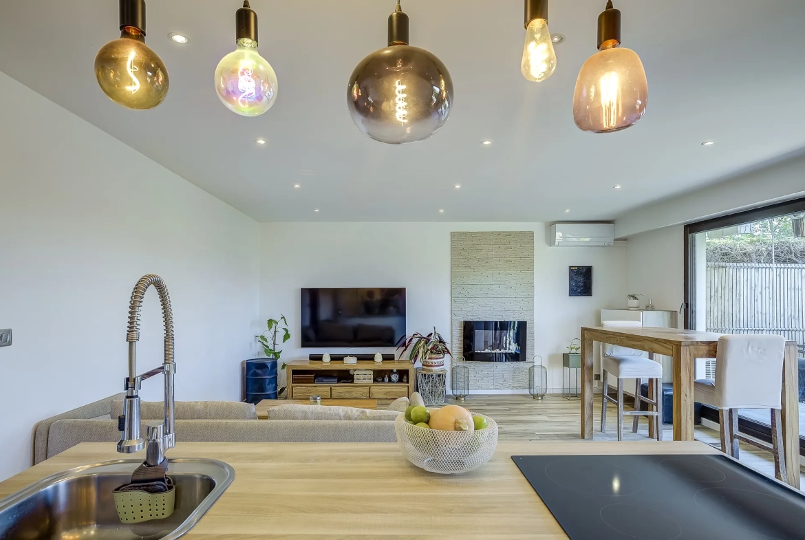 Appartement 2 pièces en Rez-de-Jardin à Nice avec terrasse et piscine 