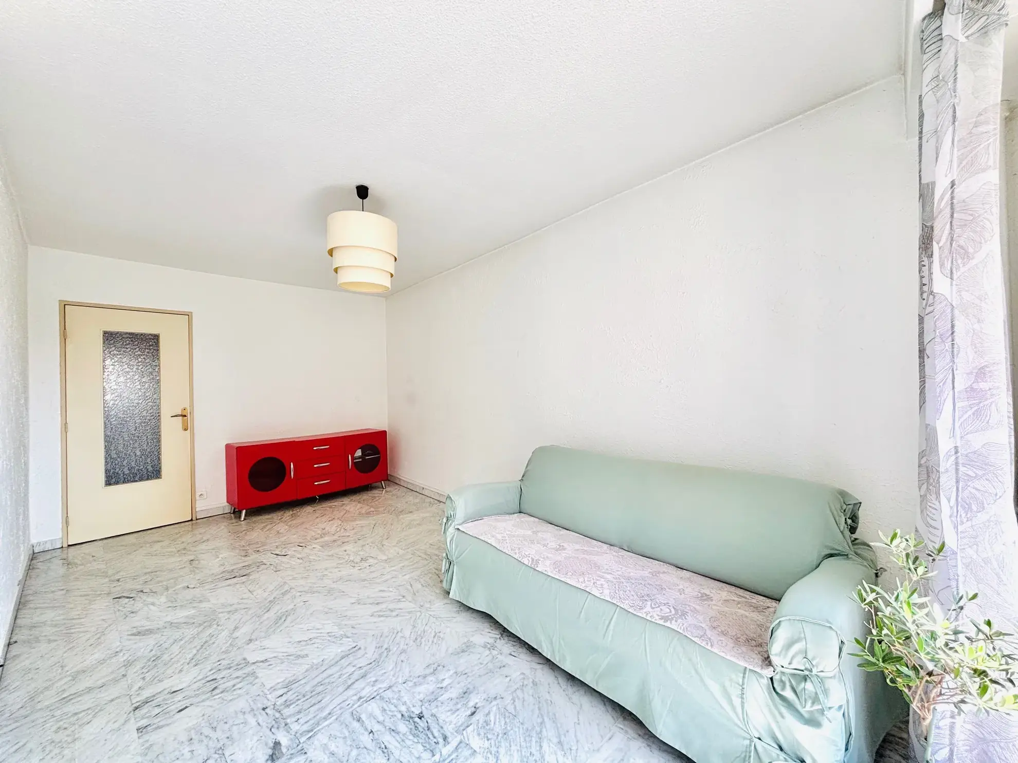 Appartement T3 lumineux avec balcons, cave et parking à Nice Saint-Roch 