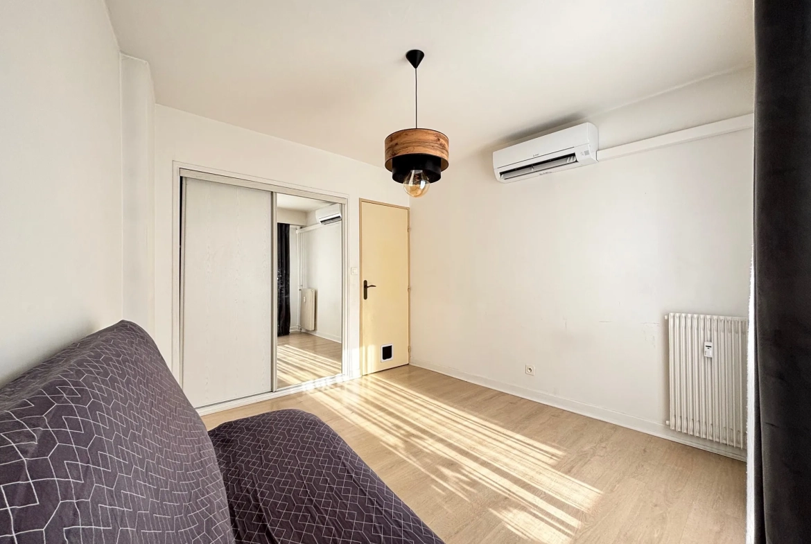 Appartement T3 lumineux avec balcons, cave et parking à Nice Saint-Roch 