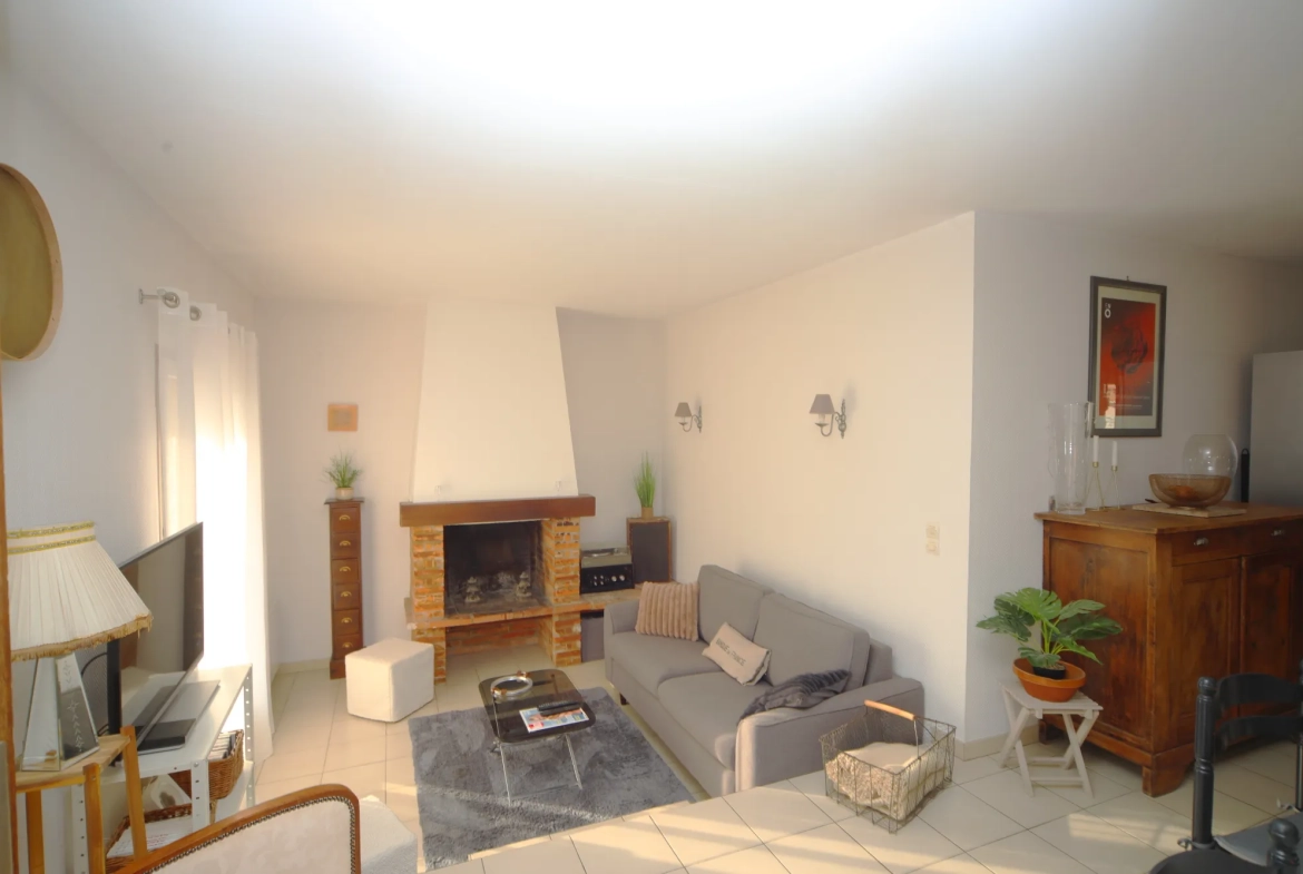 Ensemble immobilier à Grazac avec maison et grand local d’activité près de Toulouse 