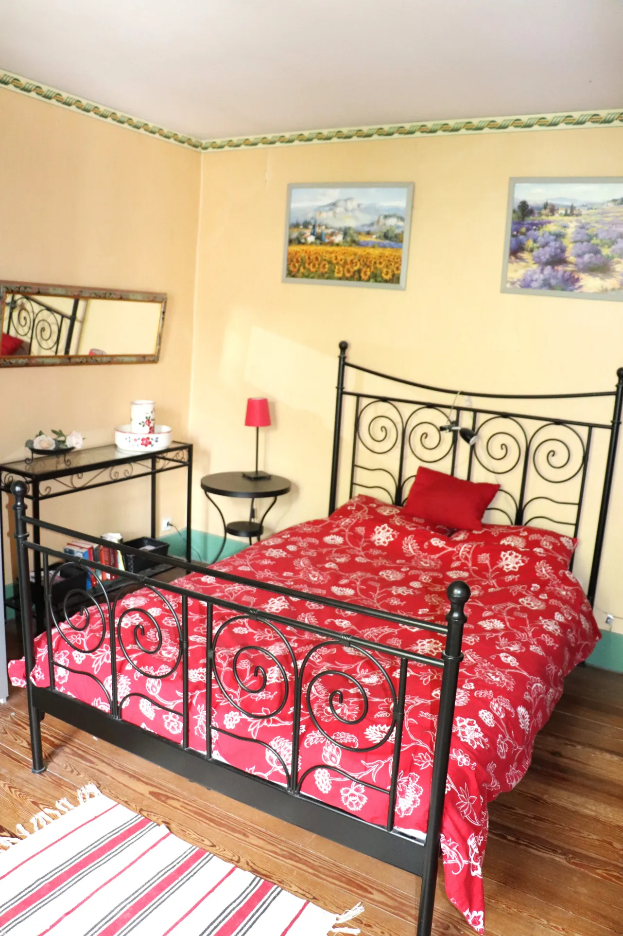 Maison spacieuse de 190 m² à Nolay avec dépendances et cour fermée 