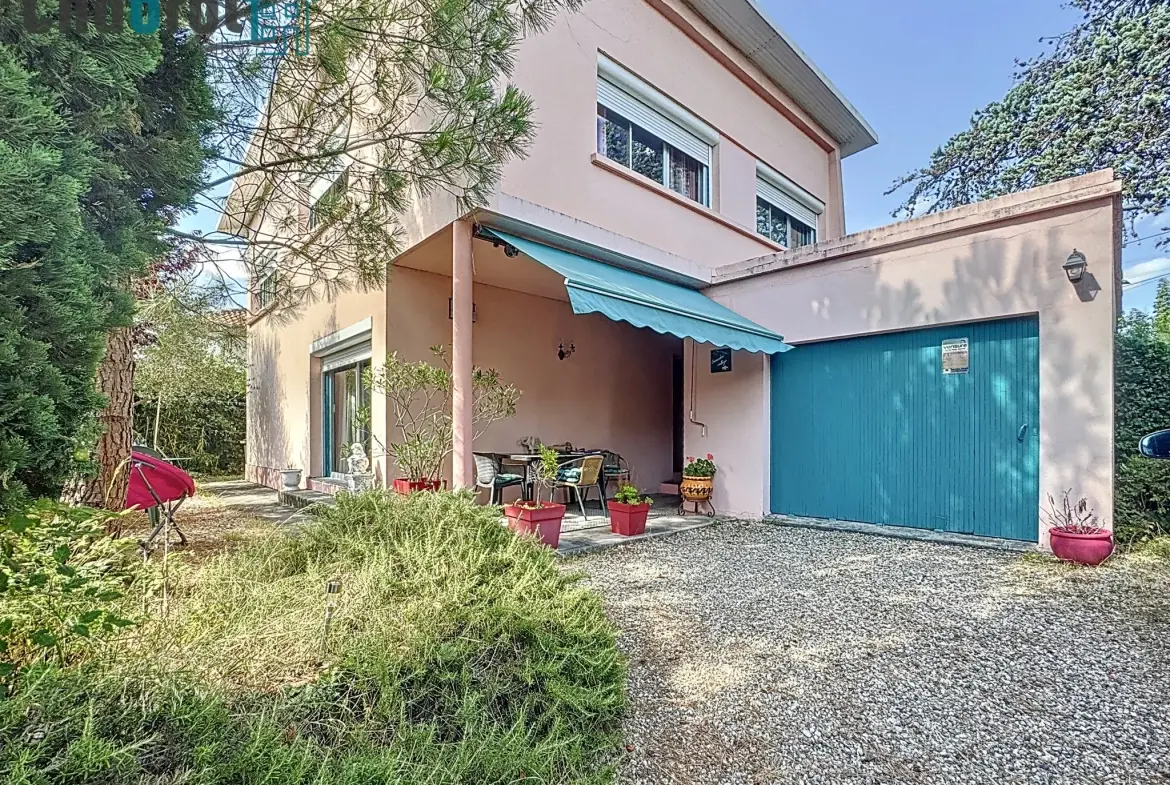 Maison d'architecte des années 1950 à Montauban, quartier Lalande 