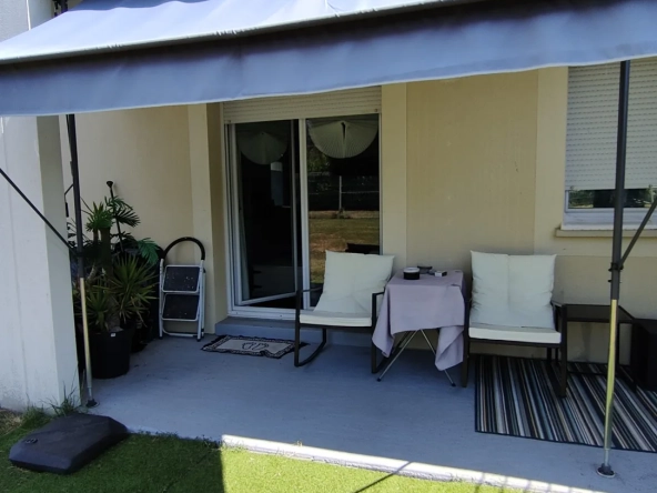 Bel appartement T2 avec terrasse et parking à Langon - Résidence sécurisée