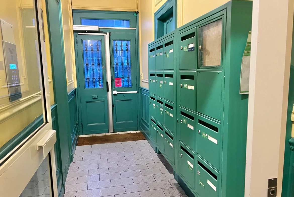 Studio à vendre à Rouen secteur Place Saint-Marc – Rénové et très lumineux 