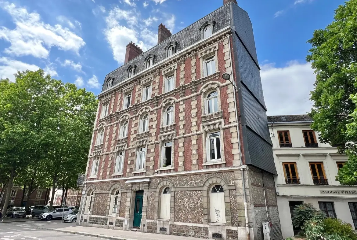 Studio à vendre à Rouen secteur Place Saint-Marc – Rénové et très lumineux 
