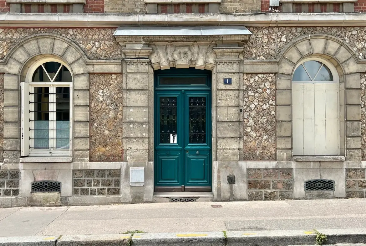Studio à vendre à Rouen secteur Place Saint-Marc – Rénové et très lumineux 