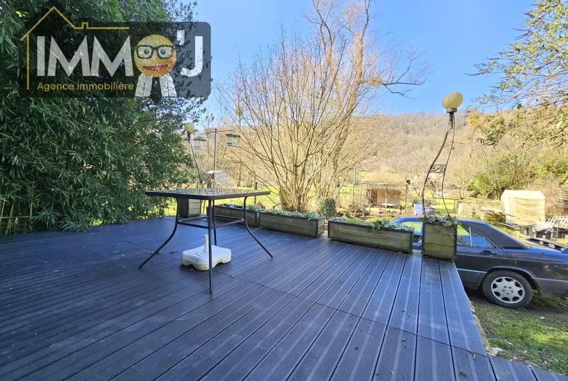 Charmante maison à Maron avec grand terrain et vue sur la Moselle près de Nancy 