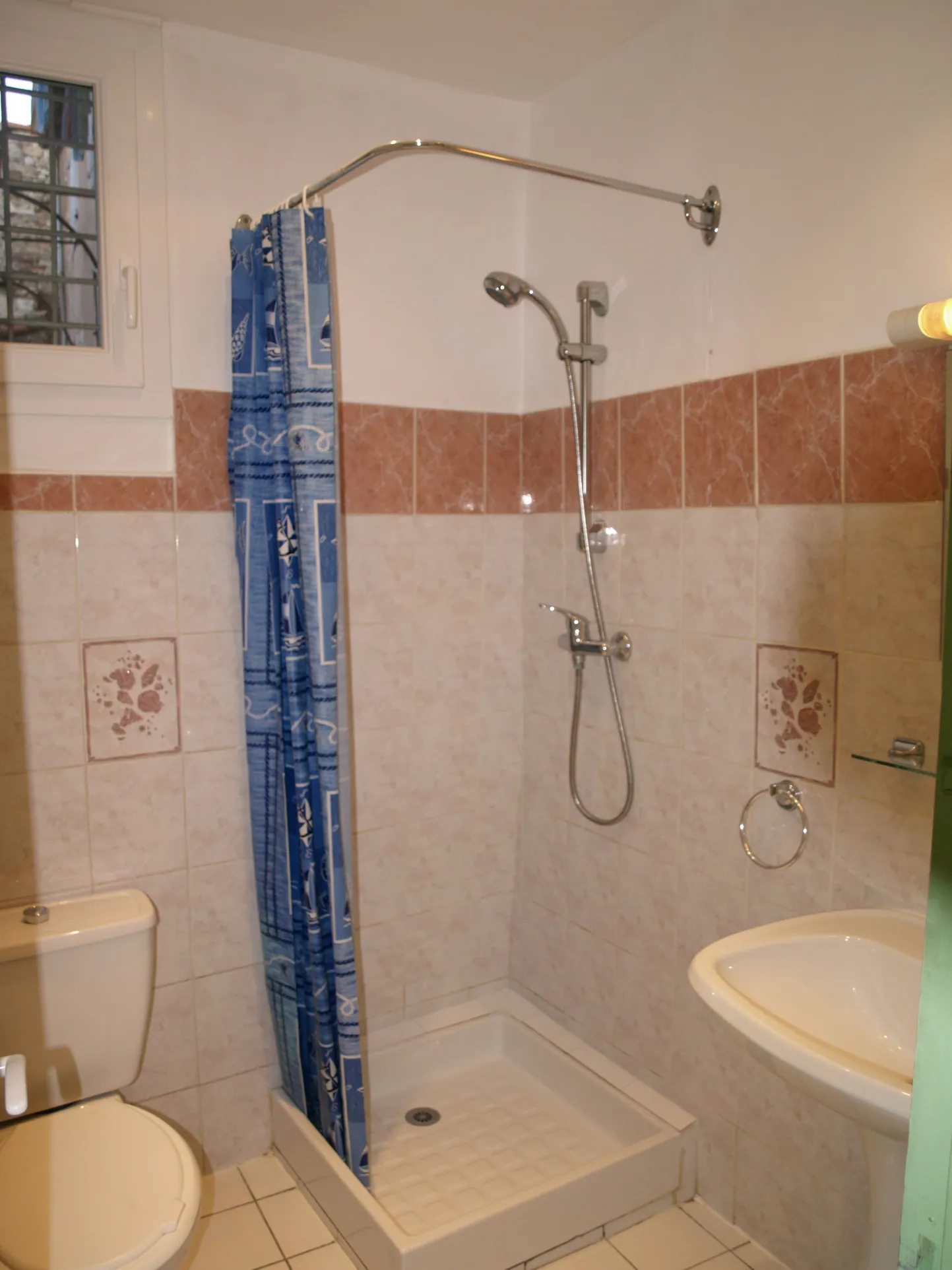 Immeuble de rapport à vendre à Saint Affrique - 4 appartements avec bon rendement 