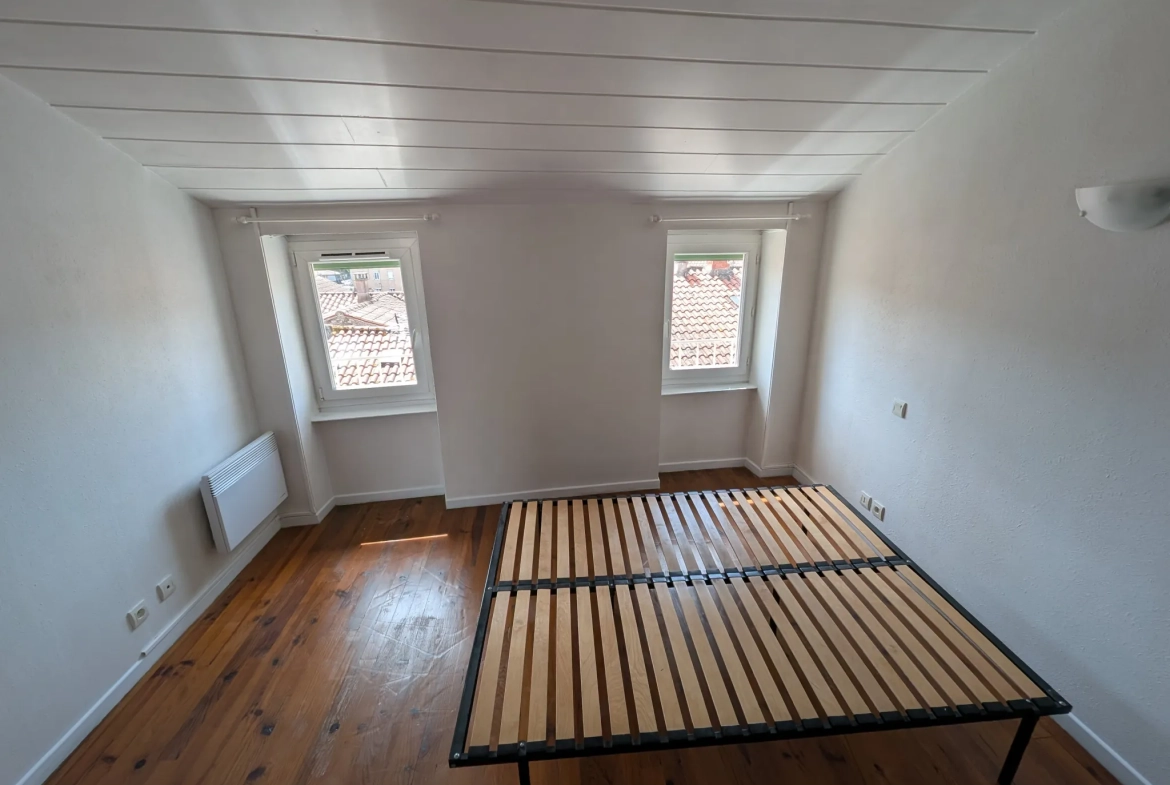 Immeuble de rapport à vendre à Saint Affrique - 4 appartements avec bon rendement 