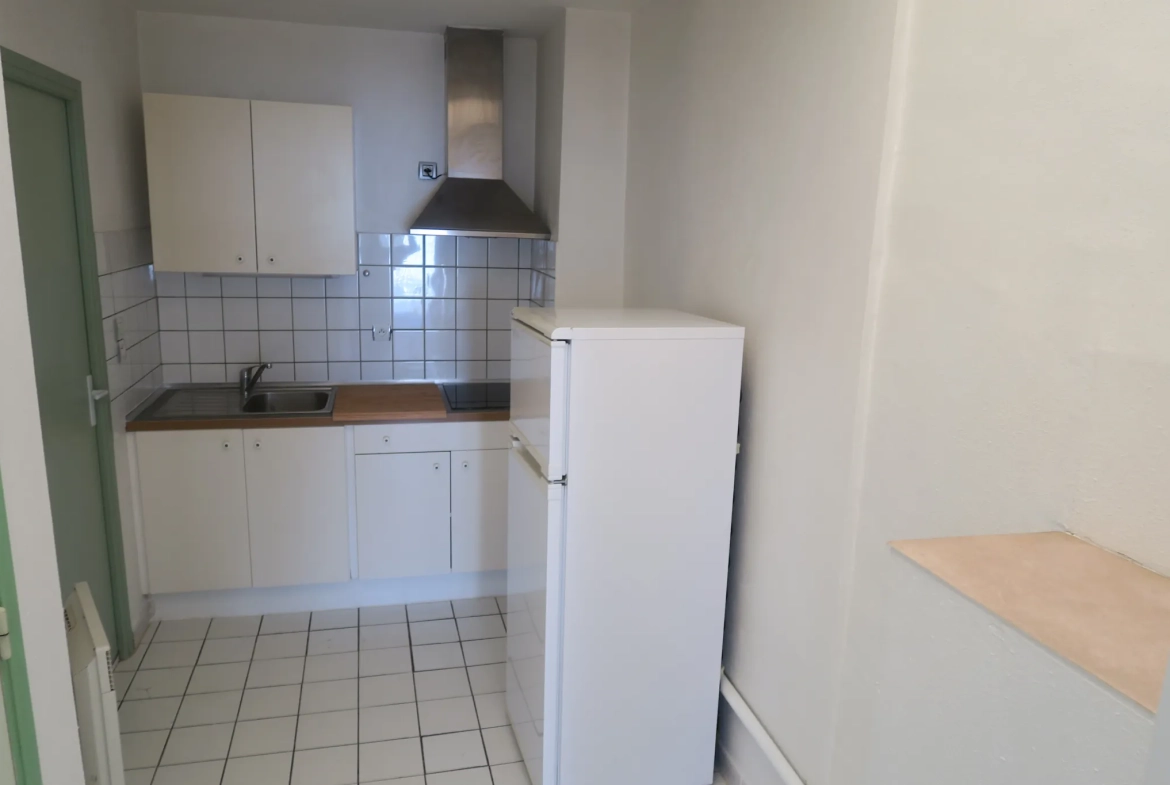 Immeuble de rapport à vendre à Saint Affrique - 4 appartements avec bon rendement 