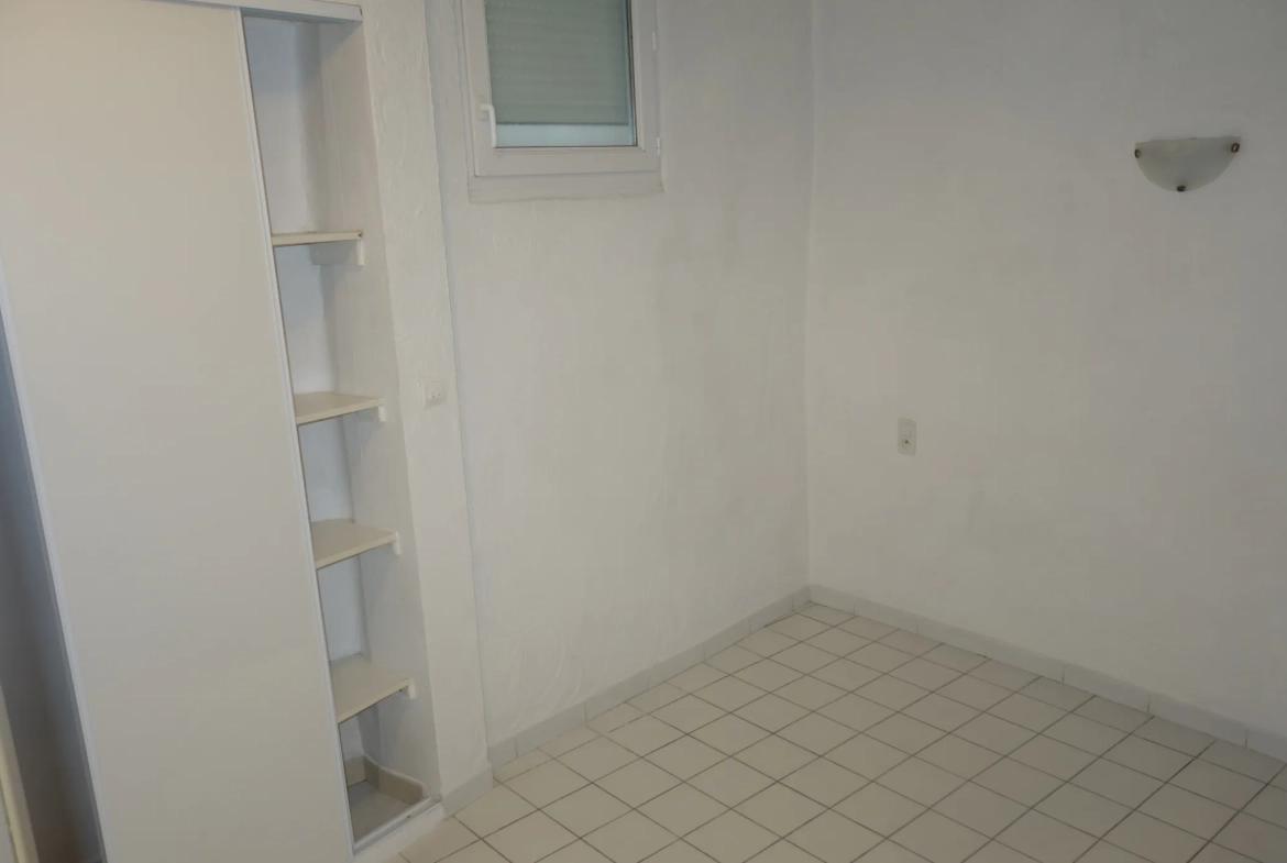 Immeuble de rapport à vendre à Saint Affrique - 4 appartements avec bon rendement 