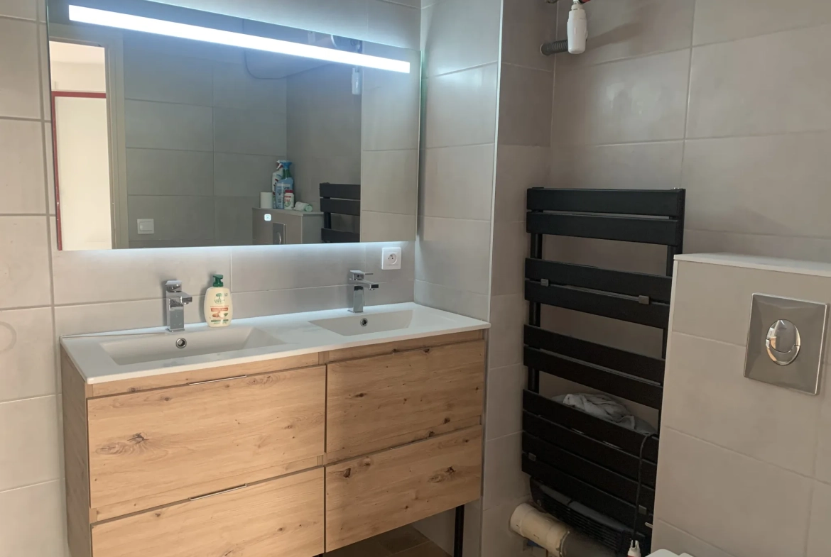 Charmant appartement T2 à Port-Vendres, proche port et commerces - Résidence sécurisée avec garage 