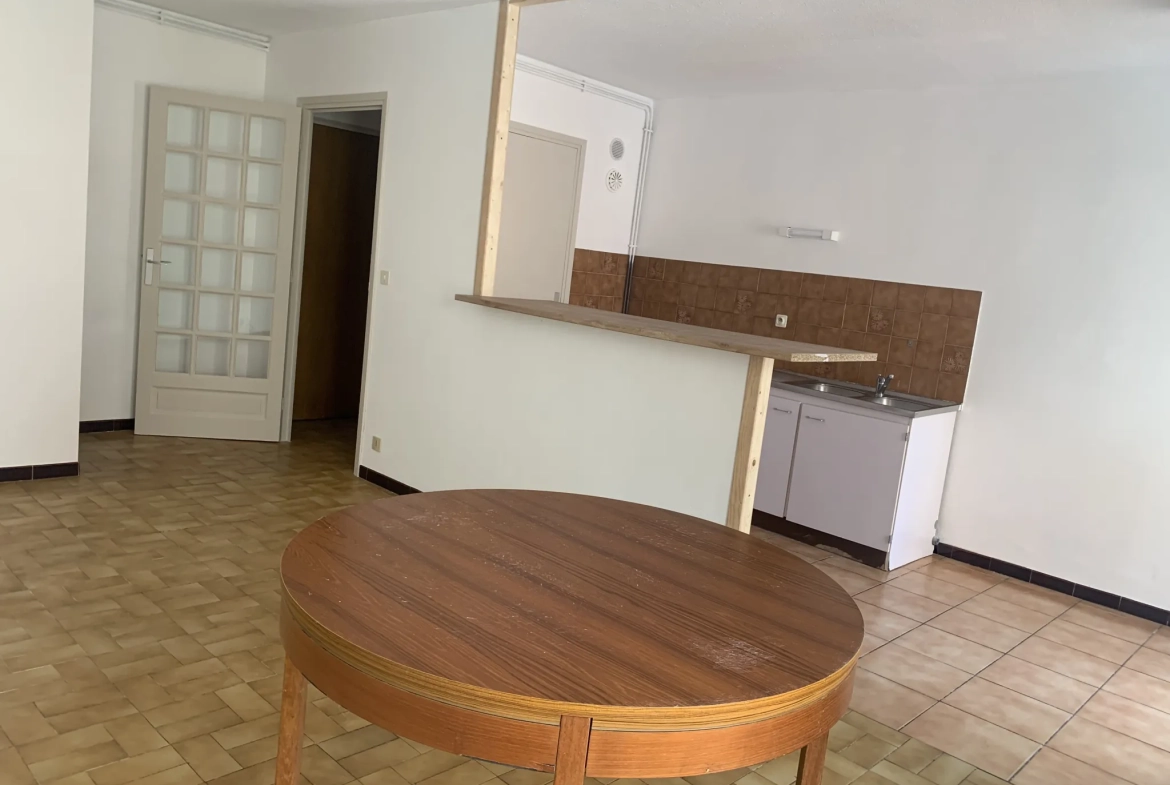 Charmant appartement T2 à Port-Vendres, proche port et commerces - Résidence sécurisée avec garage 