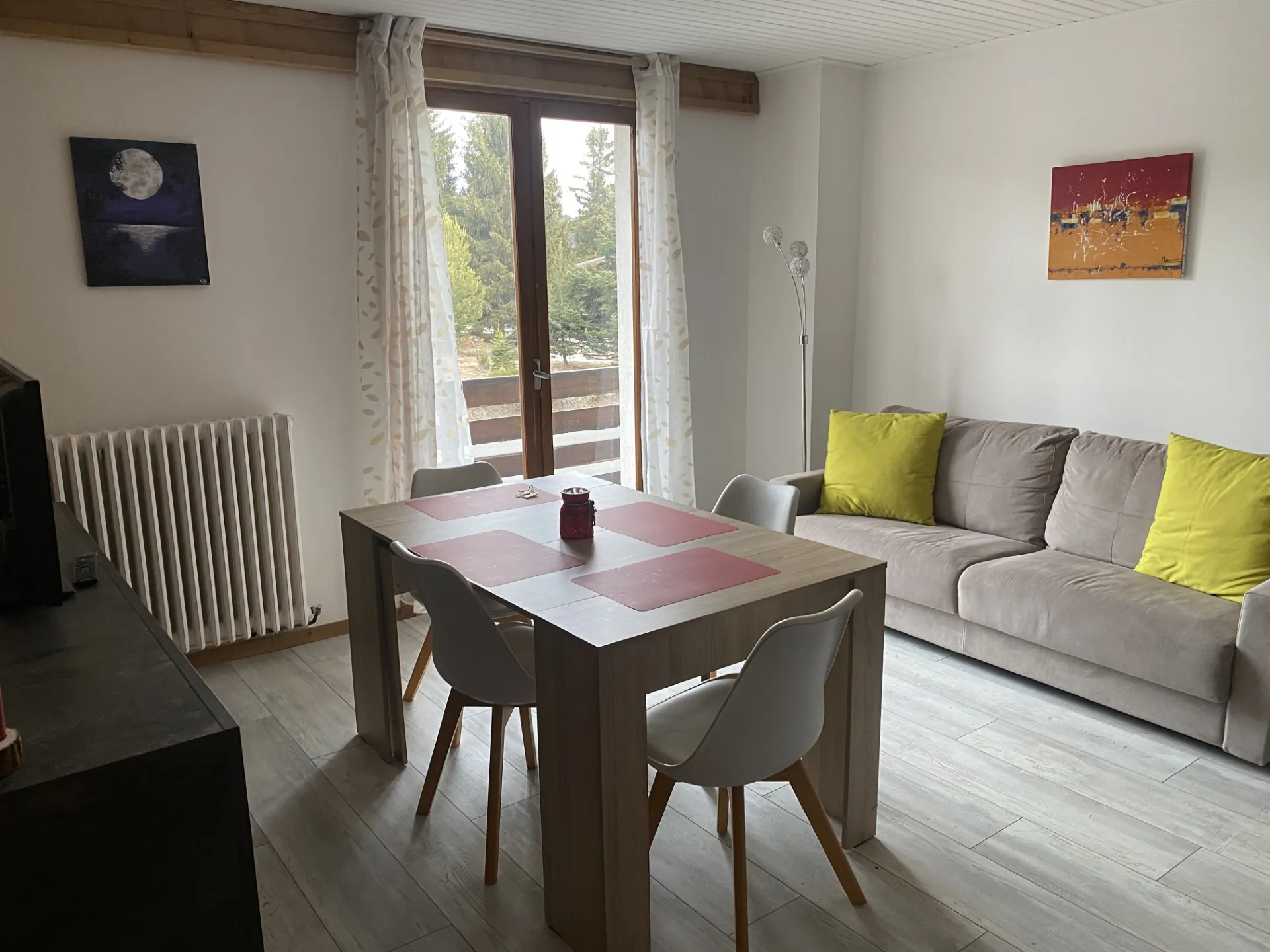 Appartement T3 rénové avec cave à Bolquère (66210) – Vue forêt 