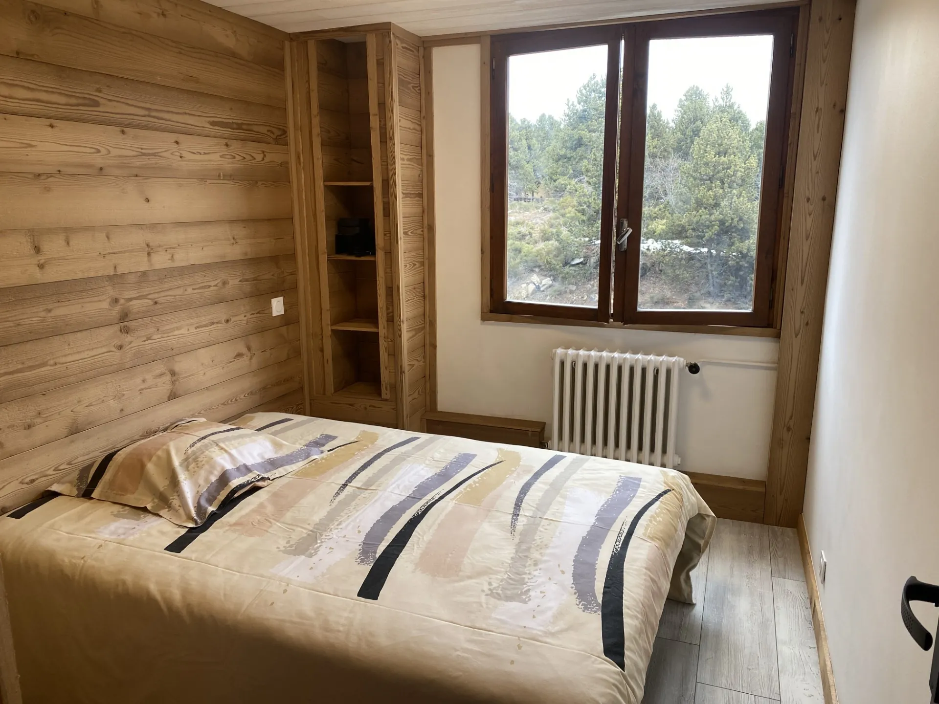 Appartement T3 rénové avec cave à Bolquère (66210) – Vue forêt 