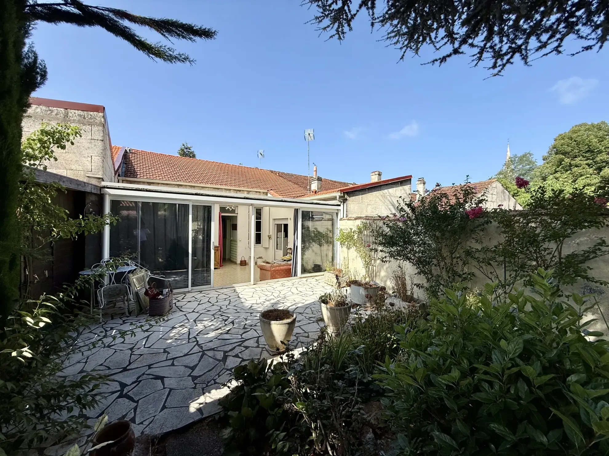 Charmante maison avec véranda à Libourne, quartier Épinette - Opportunité rare 