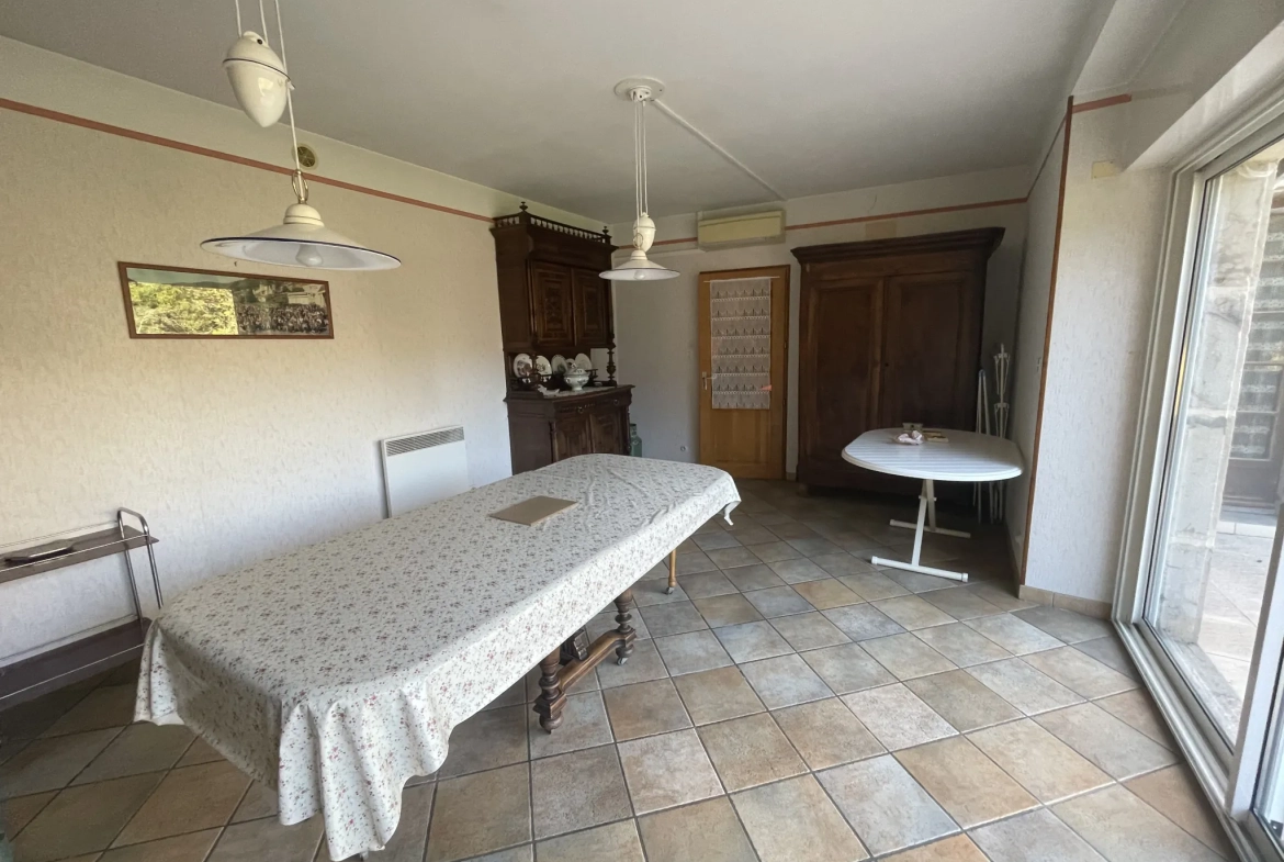 Maison de village avec terrasse, garage et vue sur le Tarn au Truel 