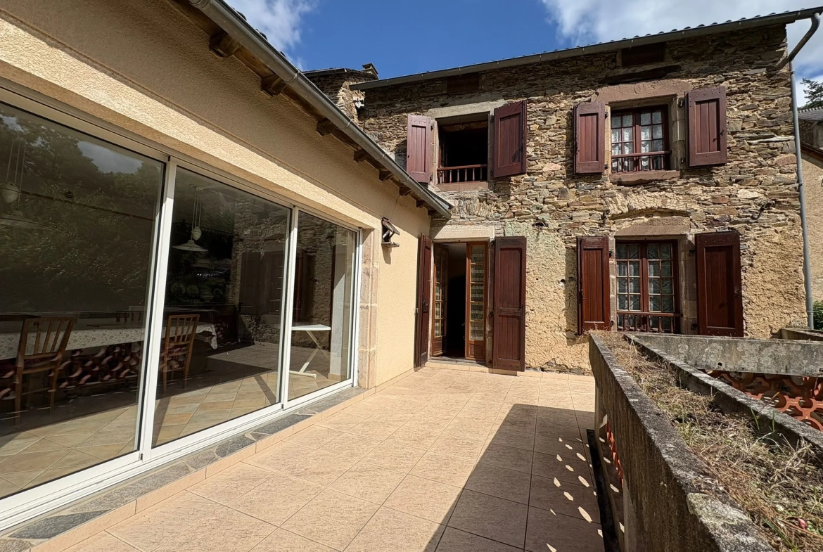 Maison de village avec terrasse, garage et vue sur le Tarn au Truel 
