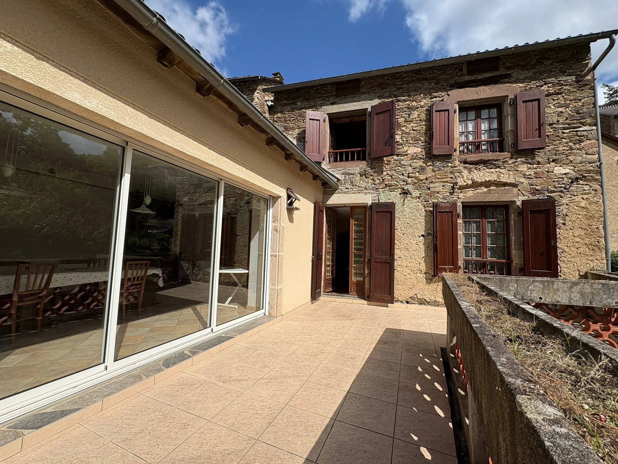 Maison de village avec terrasse, garage et vue sur le Tarn au Truel 
