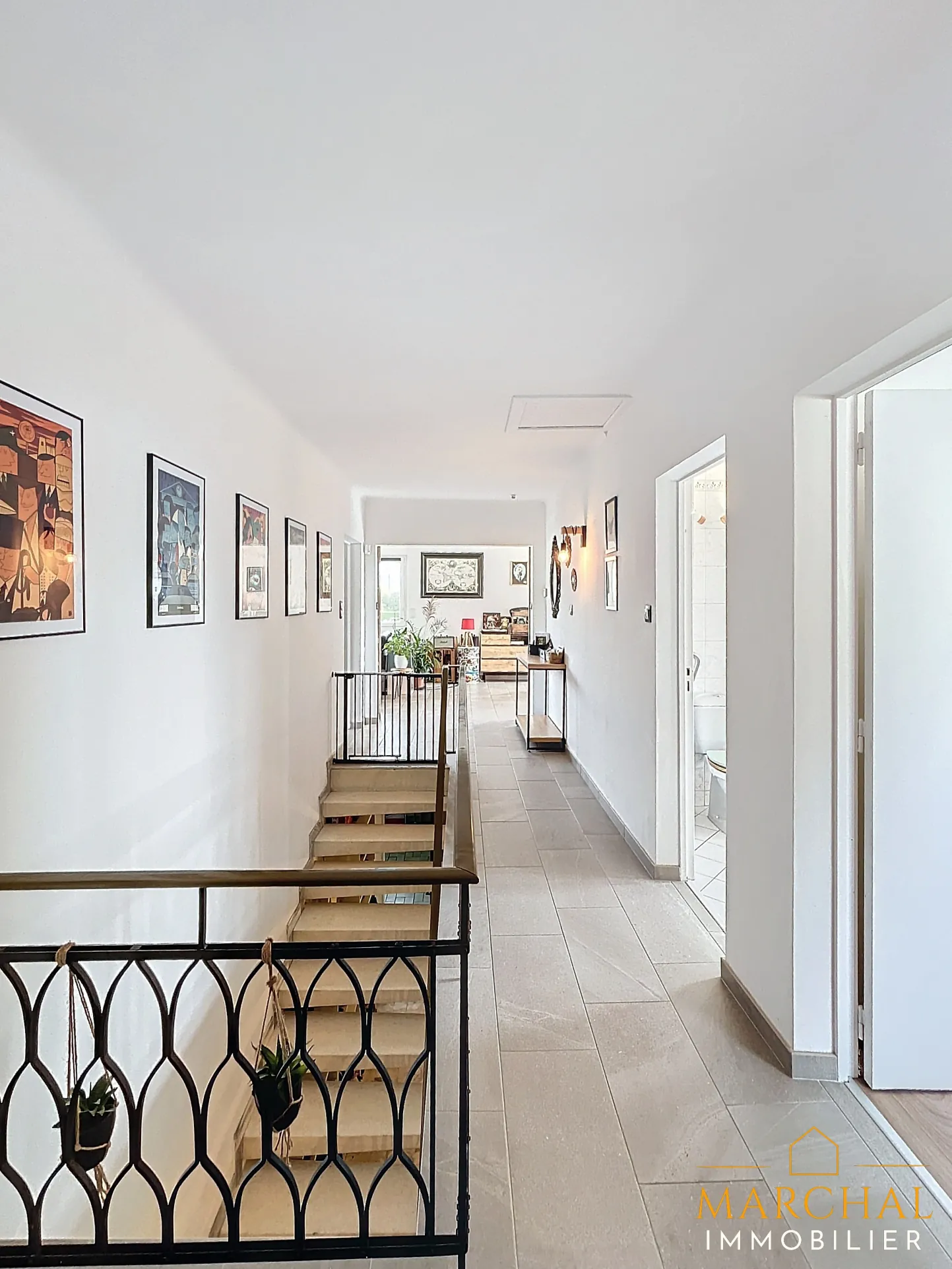 Maison des années 60 avec 4 chambres, grand garage et jardin en vente à Courcelles sur Nied 