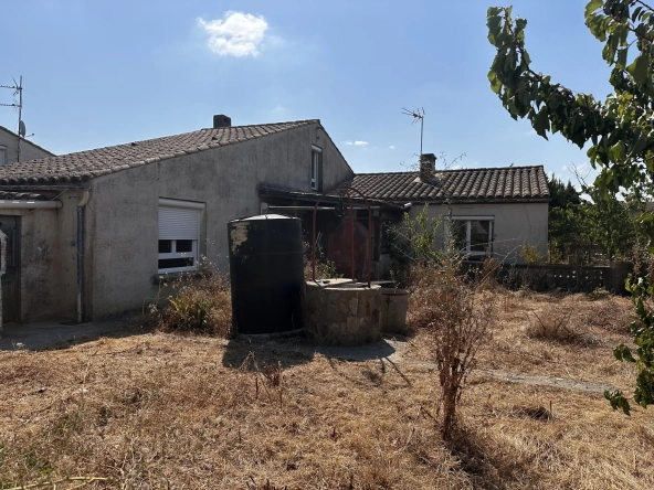Maison de plain-pied à Trebes avec 4 chambres, grand potentiel