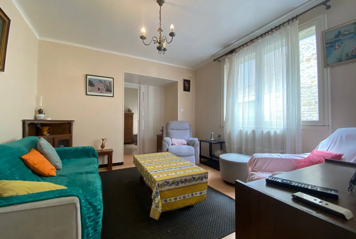 Maison de village à rénover de 178 m² à Caderousse, centre-ville 