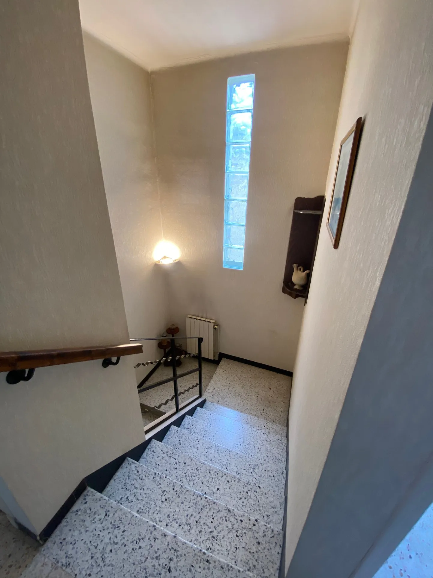 Maison de village à rénover de 178 m² à Caderousse, centre-ville 