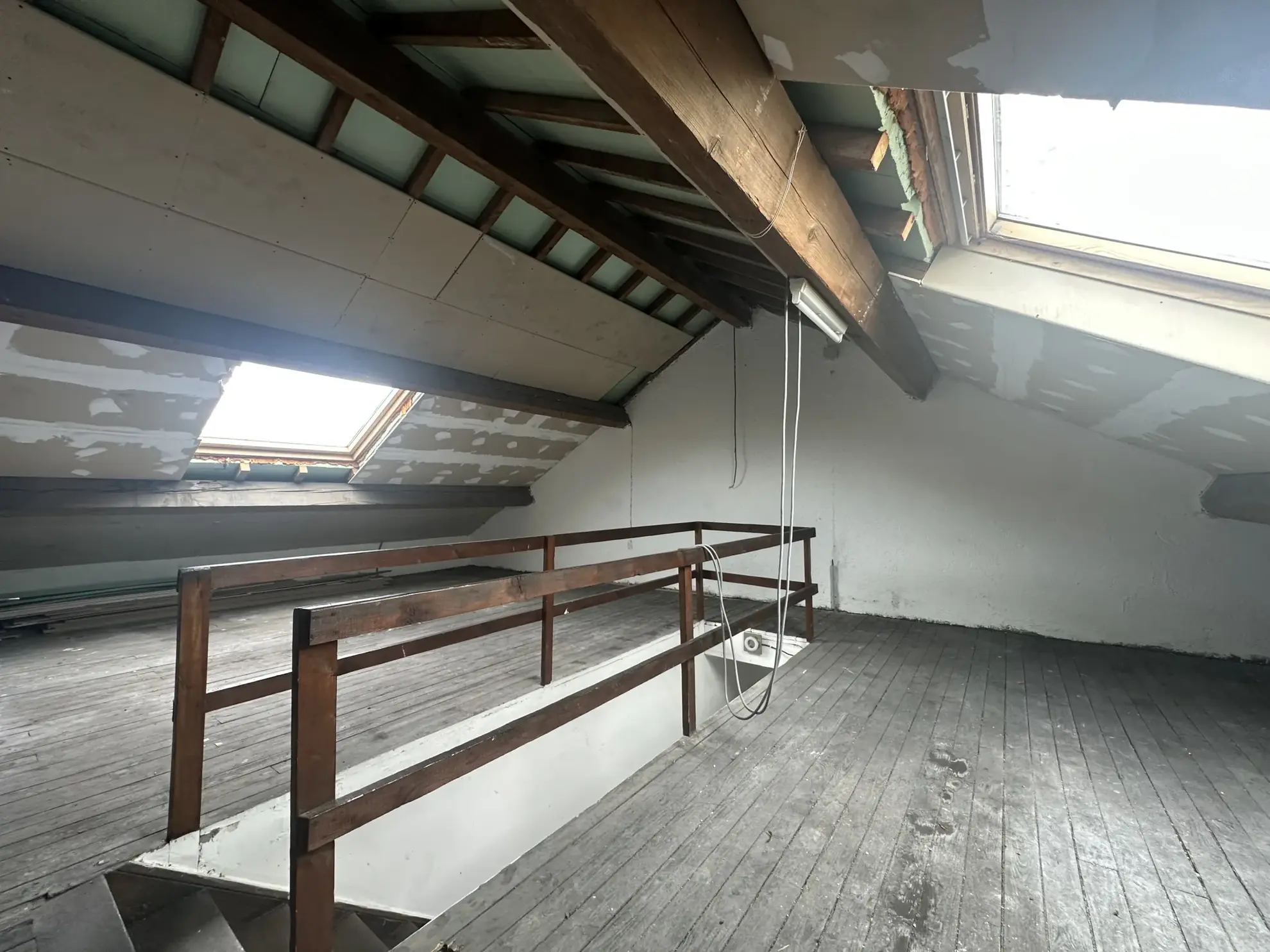 Maison rénovée proche frontière luxembourgeoise avec terrasse et potentiel d'aménagement 