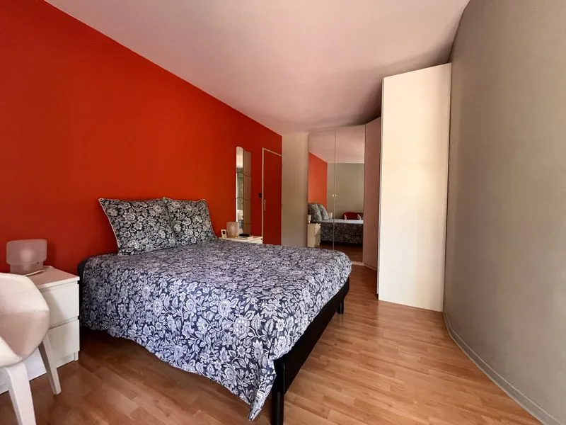 Appartement T3 rénové avec terrasse, cave et box à Montpellier – Résidence calme 