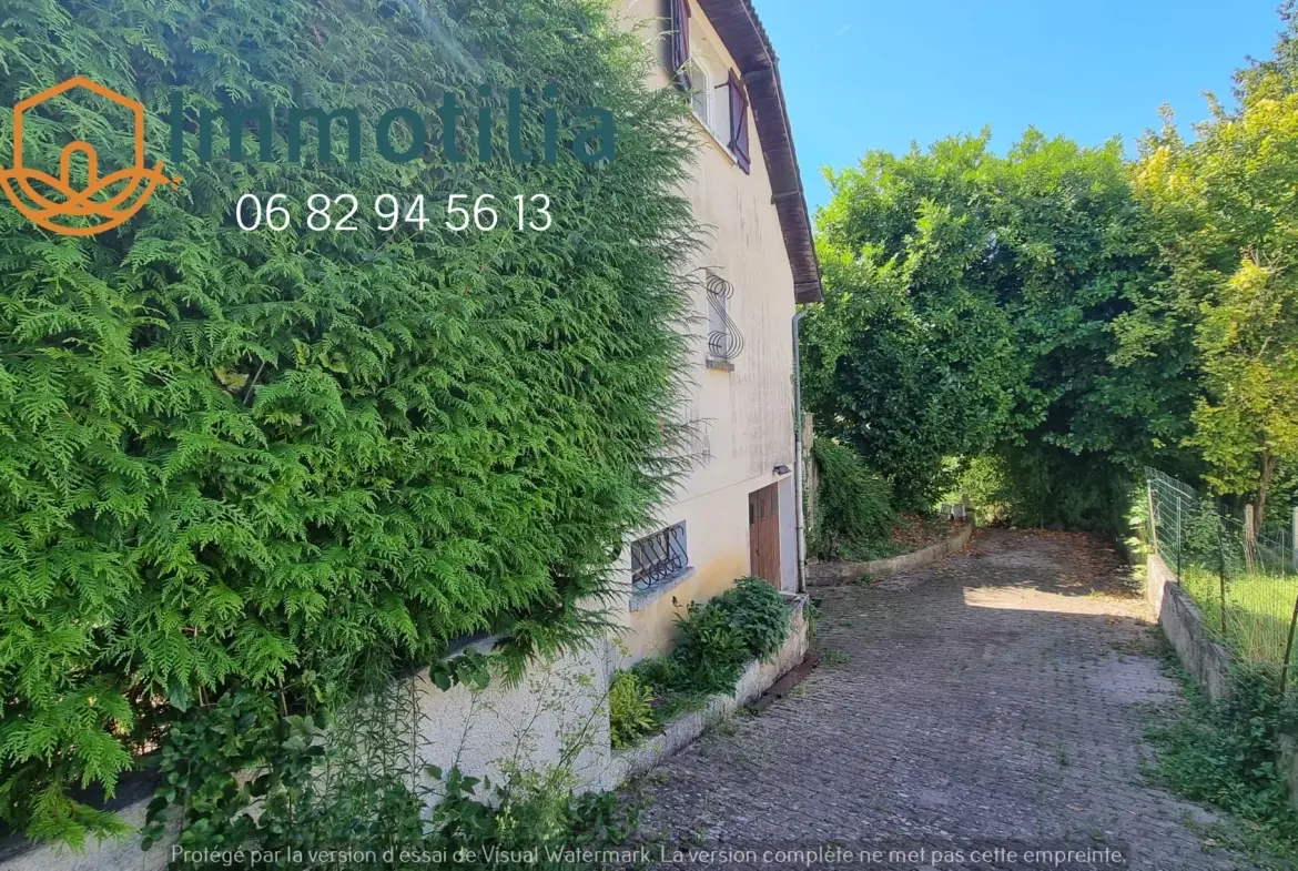 Maison à vendre proche Sens (89) avec jardin et garage, 4 chambres 