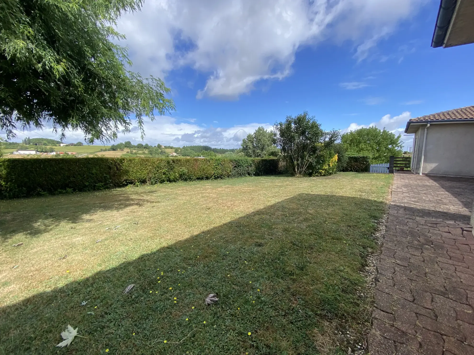 Villa à La Réole proche centre-ville avec 4 chambres et grand jardin 