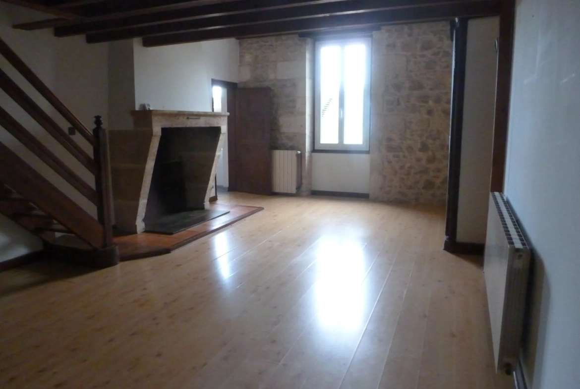 Vente ensemble immobilier à Langon avec maison, appartement, dépendance et vue sur la Garonne 