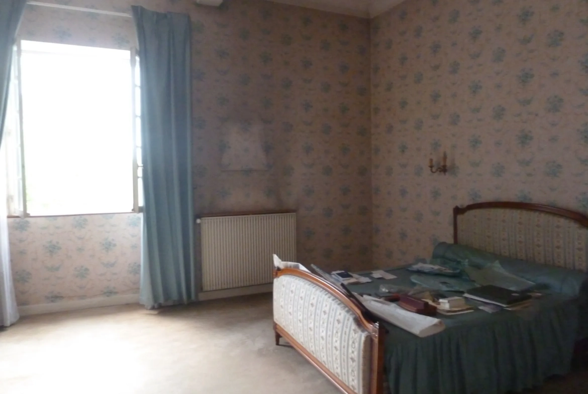 Vente ensemble immobilier à Langon avec maison, appartement, dépendance et vue sur la Garonne 