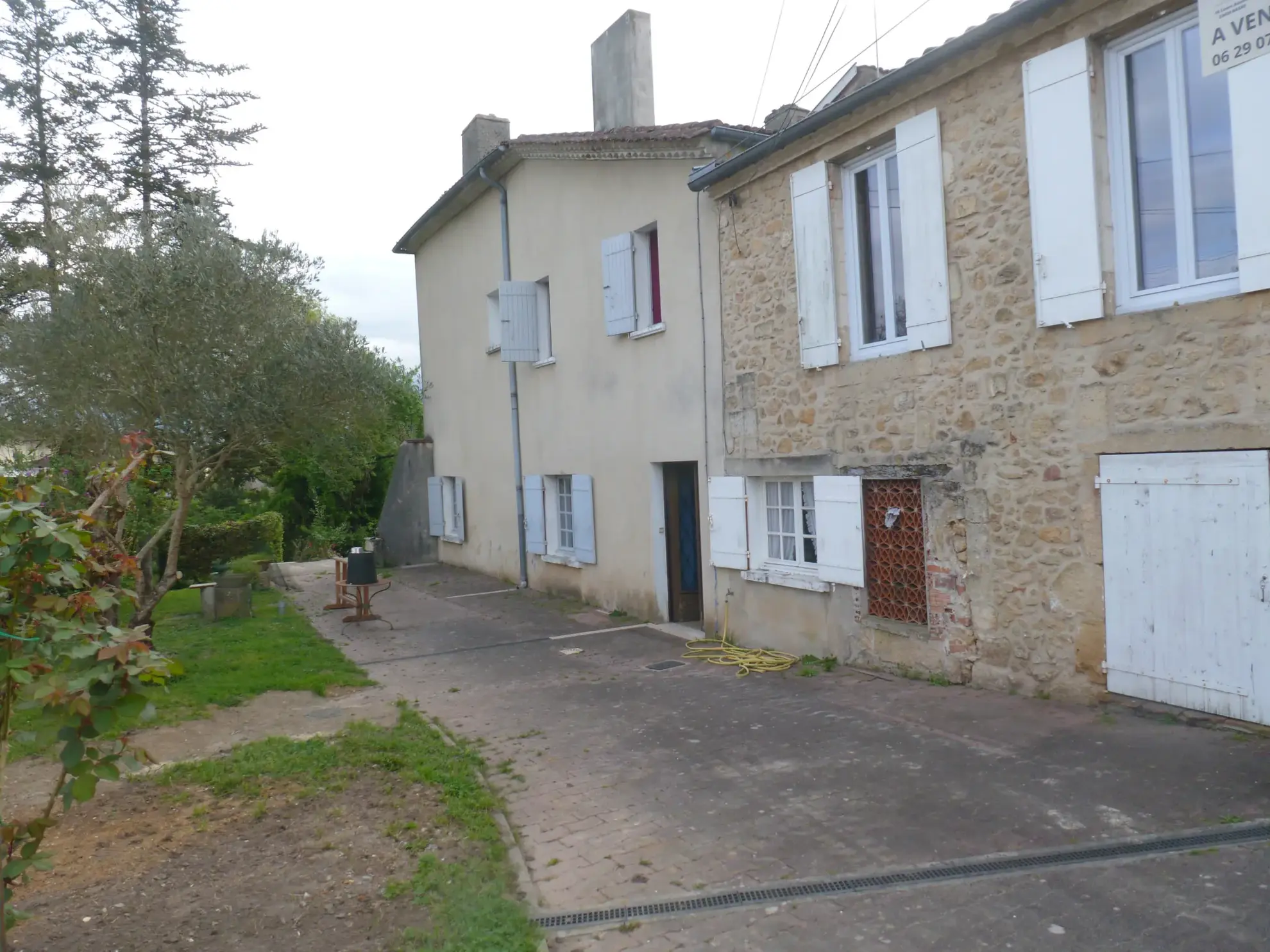 Vente ensemble immobilier à Langon avec maison, appartement, dépendance et vue sur la Garonne 