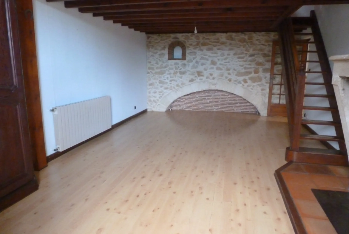 Vente ensemble immobilier à Langon avec maison, appartement, dépendance et vue sur la Garonne 